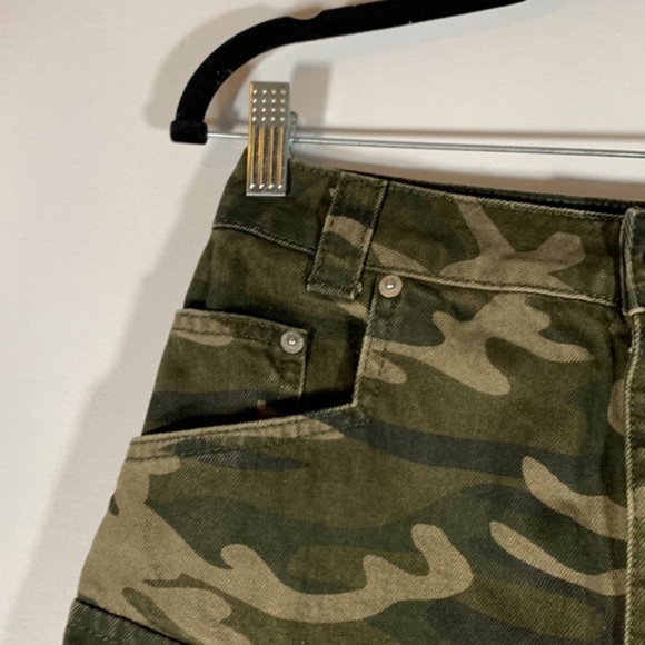 Topshop Green Camouflage Army Denim Mini Skirt - Picture 2 of 8